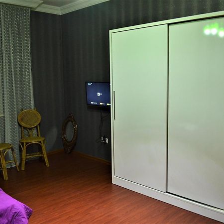 Guest House Amo Μπατούμι Εξωτερικό φωτογραφία