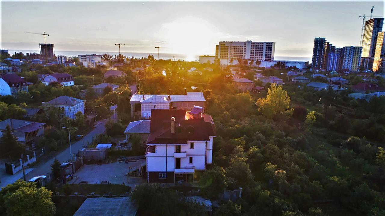Guest House Amo Μπατούμι Εξωτερικό φωτογραφία