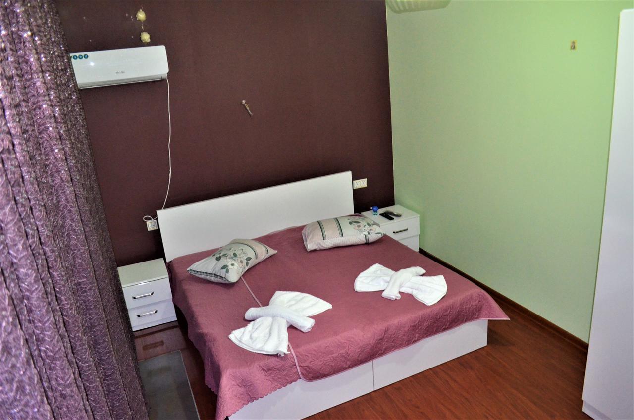 Guest House Amo Μπατούμι Εξωτερικό φωτογραφία
