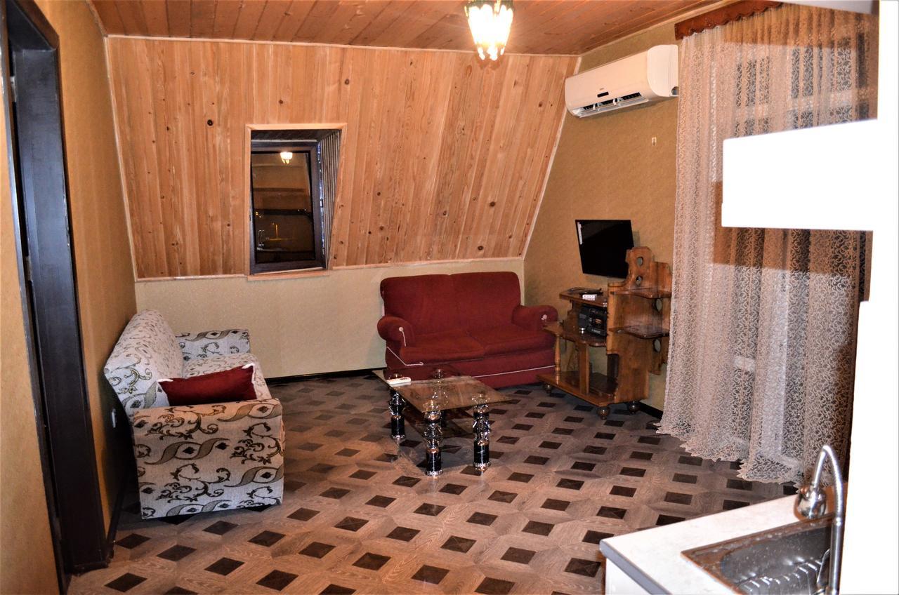 Guest House Amo Μπατούμι Εξωτερικό φωτογραφία