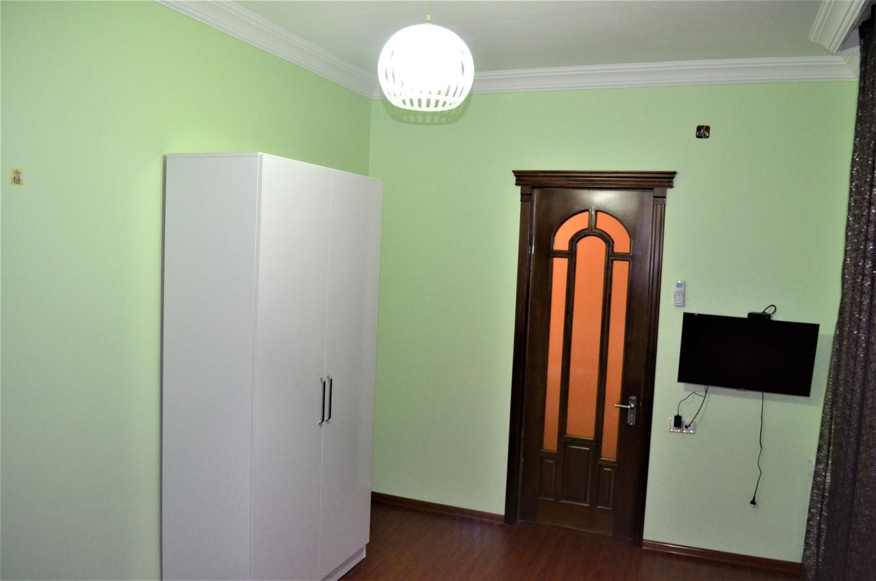 Guest House Amo Μπατούμι Εξωτερικό φωτογραφία