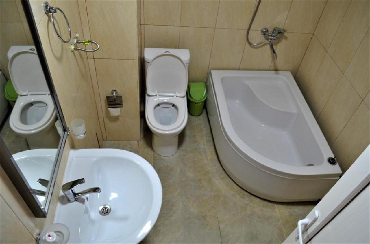 Guest House Amo Μπατούμι Εξωτερικό φωτογραφία